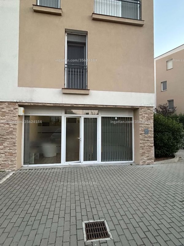 Listing photo
