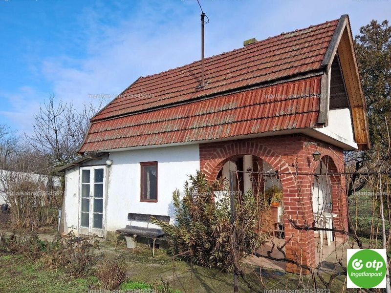 Listing photo