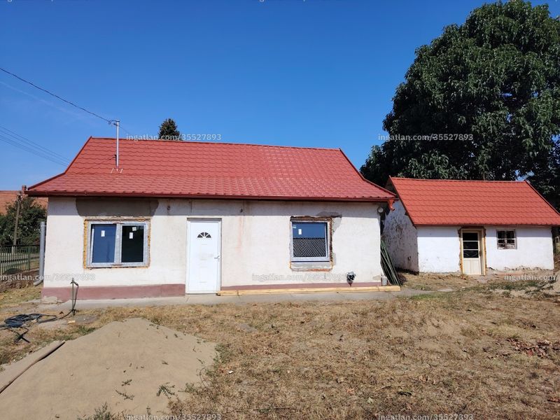 Listing photo