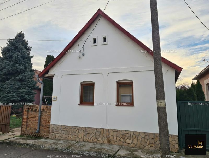 Hirdetés fotója