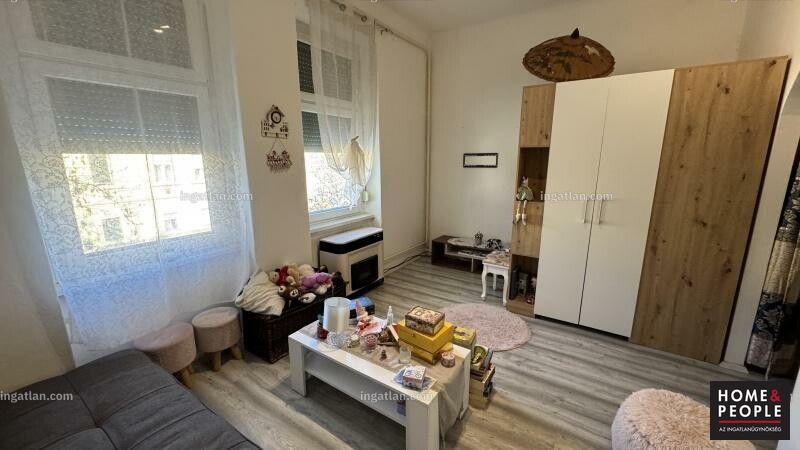 Listing photo