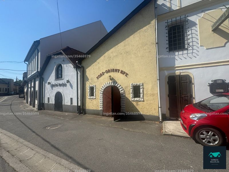 Hirdetés fotója