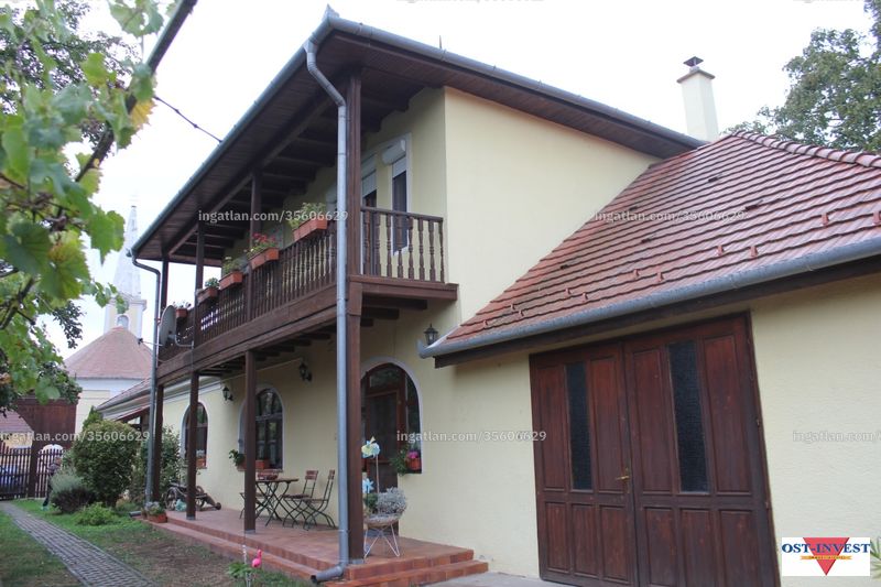 Listing photo