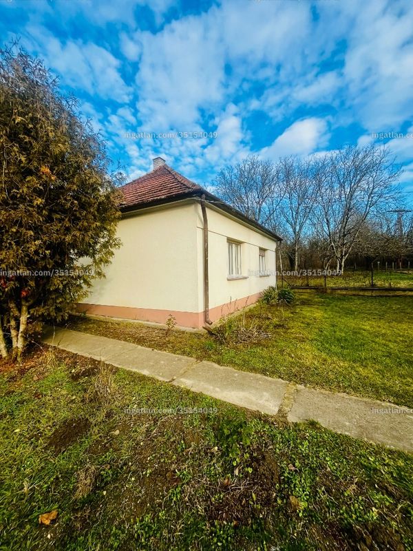 Hirdetés fotója