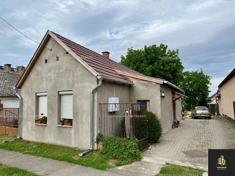 Listing photo