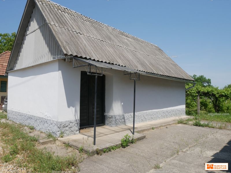 Listing photo