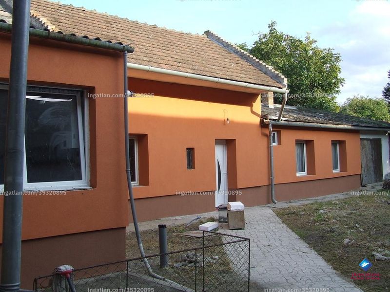 Listing photo