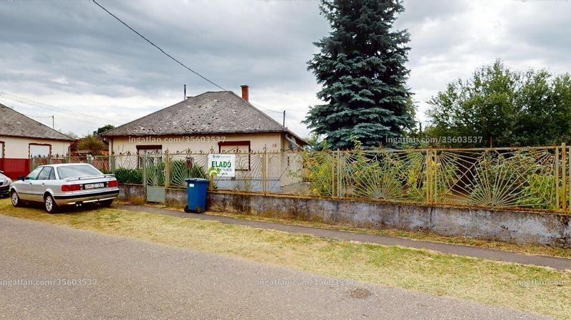 Listing photo