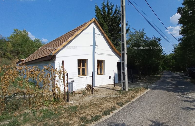 Listing photo