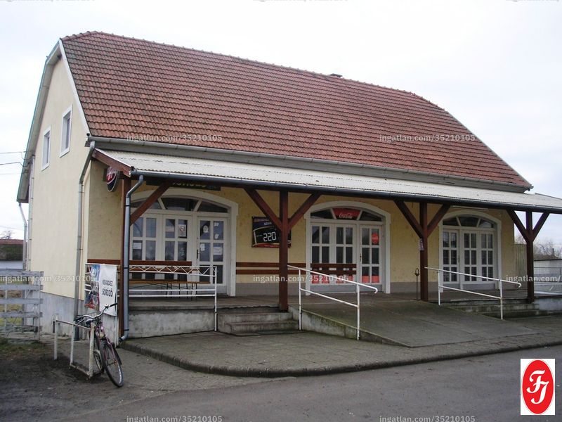 Listing photo