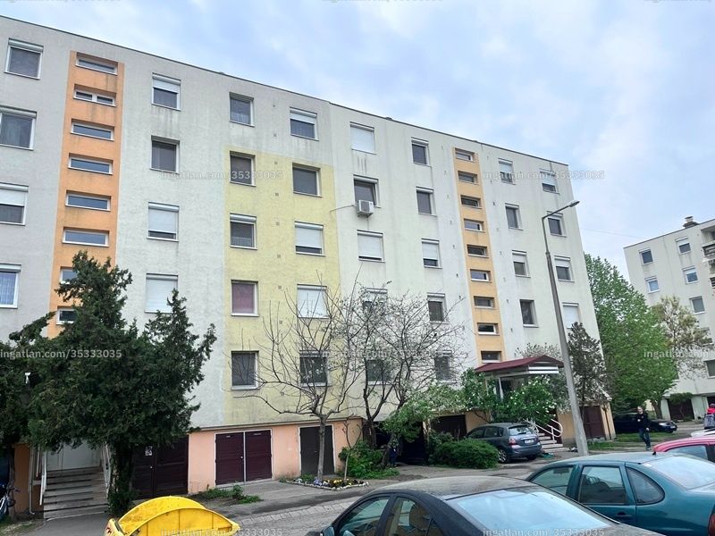 Listing photo