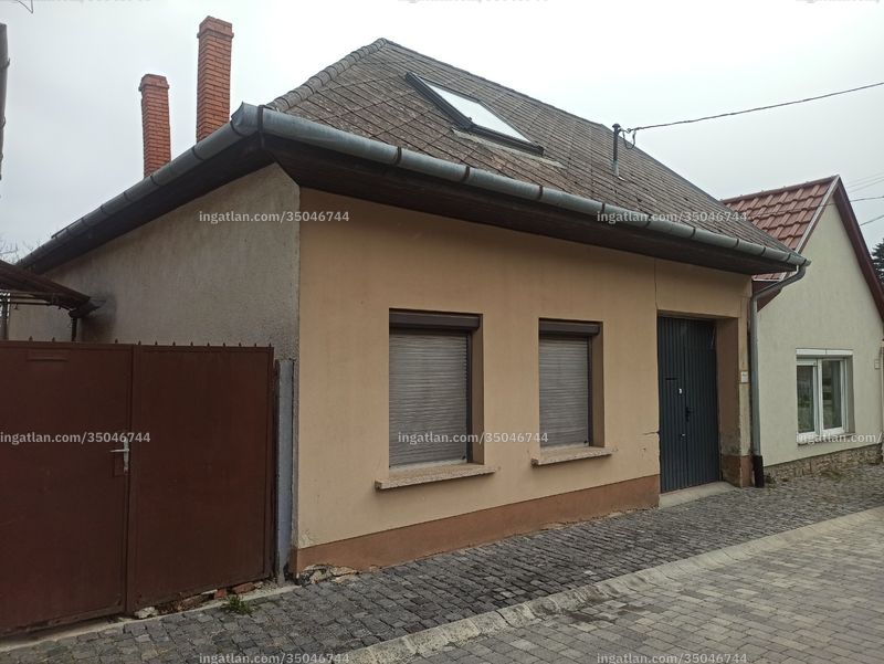Listing photo