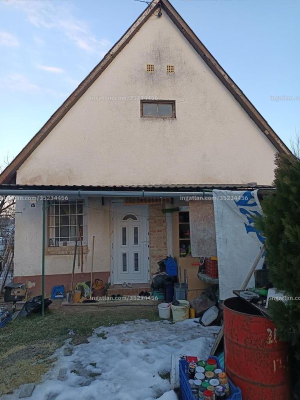 Hirdetés fotója