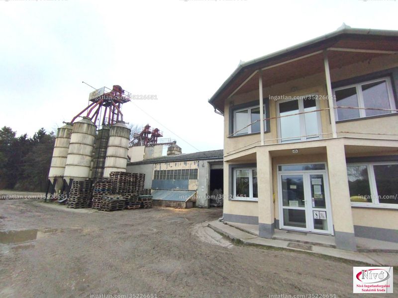 Listing photo