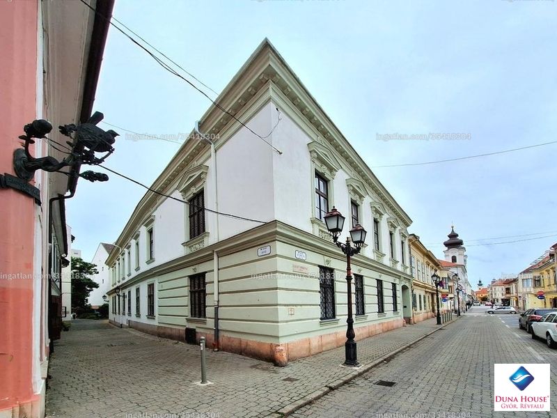 Listing photo