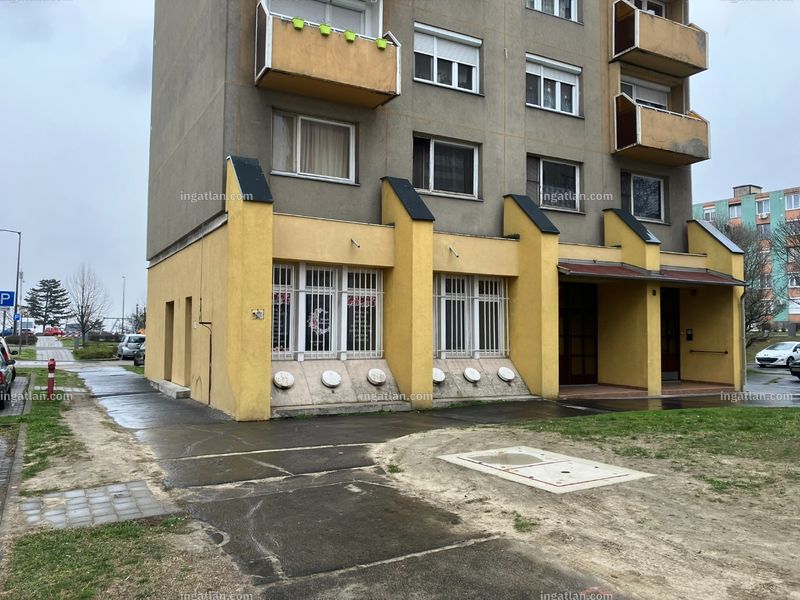 Listing photo