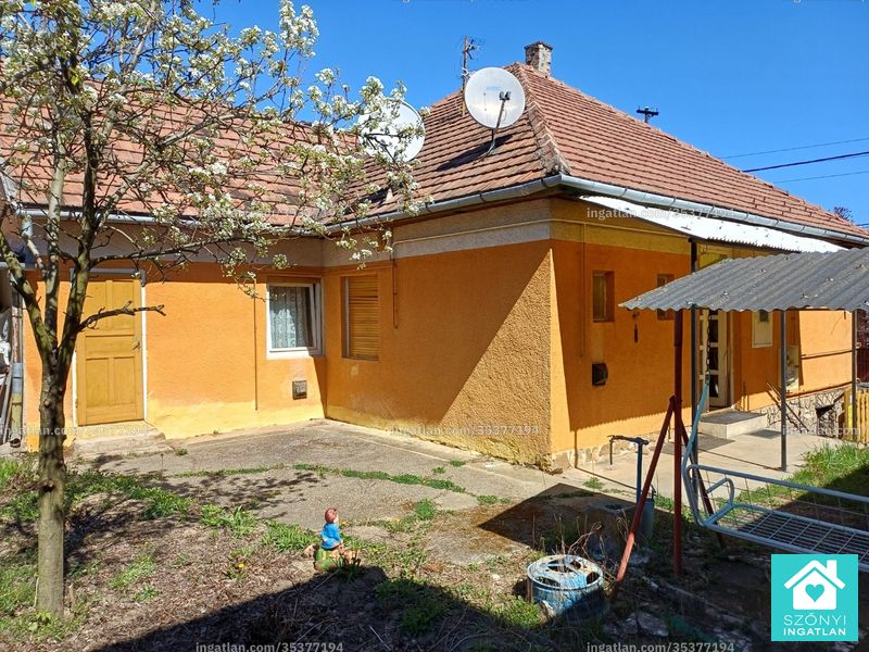 Listing photo