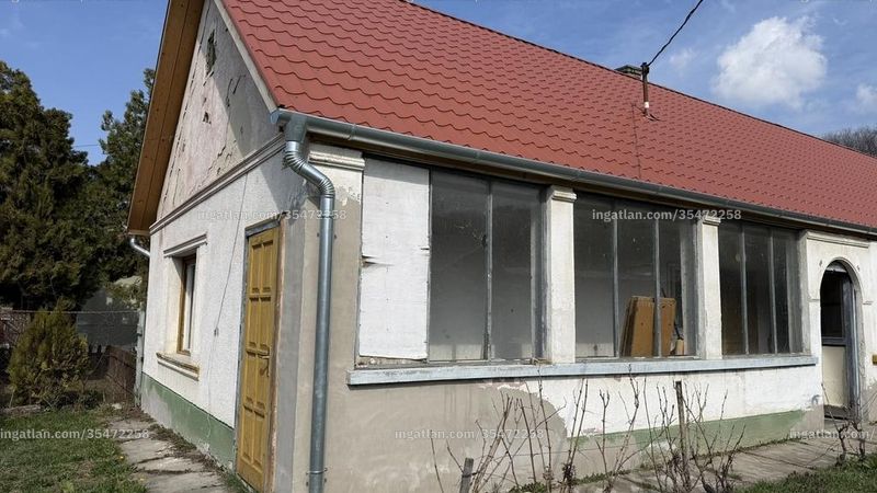 Listing photo