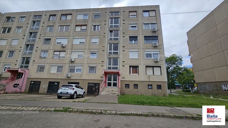 Listing photo