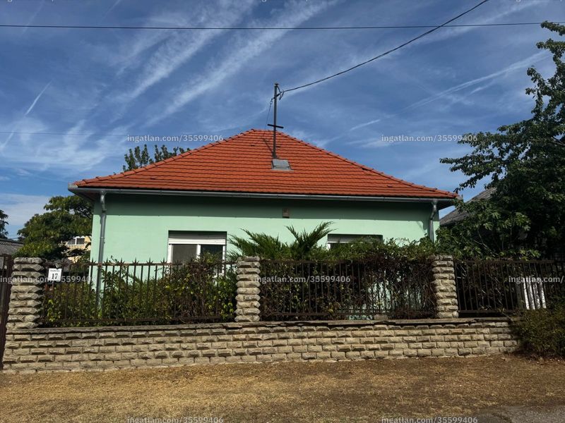 Listing photo
