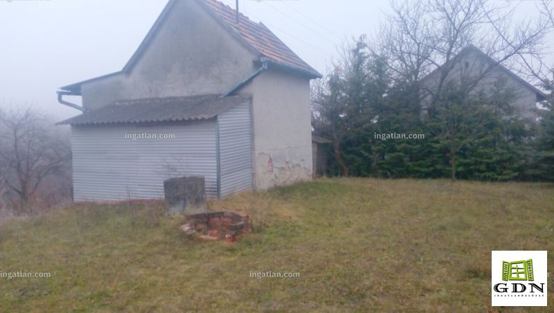 Hirdetés fotója