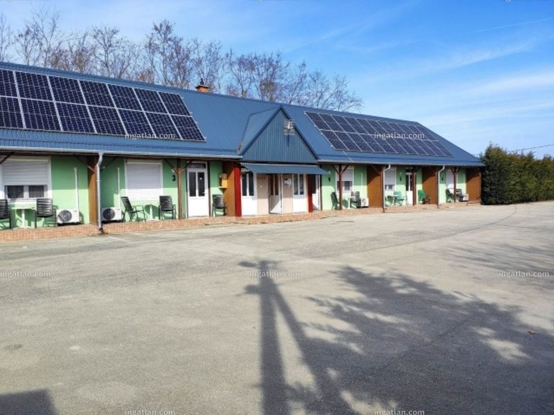 Hirdetés fotója