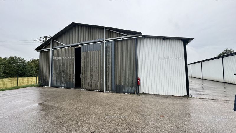 entrance from the outside