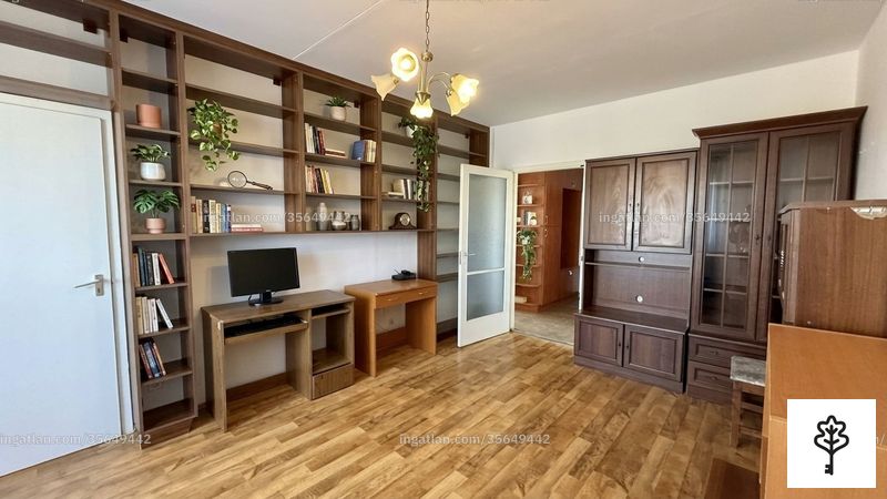 Listing photo