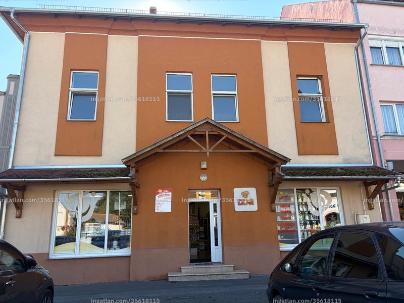 bejárat (belülről)