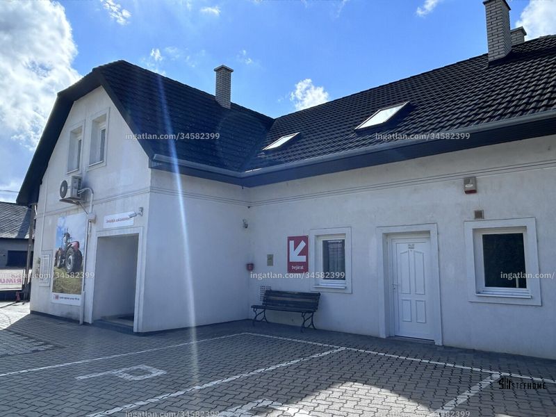 Listing photo