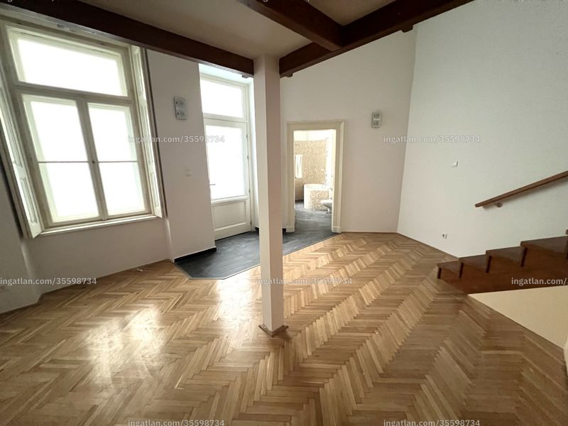 bejárat (belülről)
