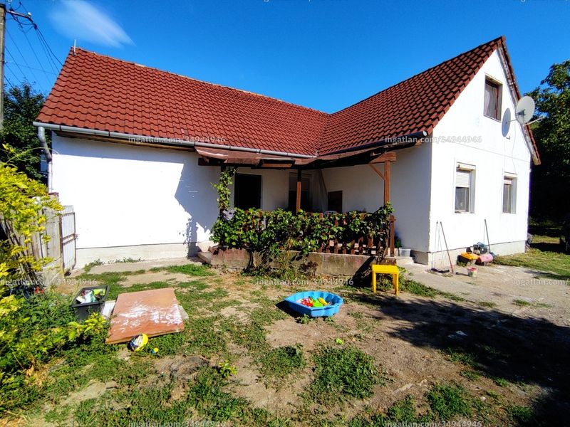 Listing photo