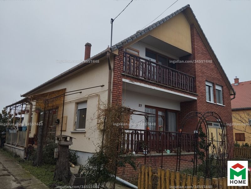 Hirdetés fotója