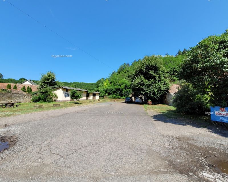 Listing photo