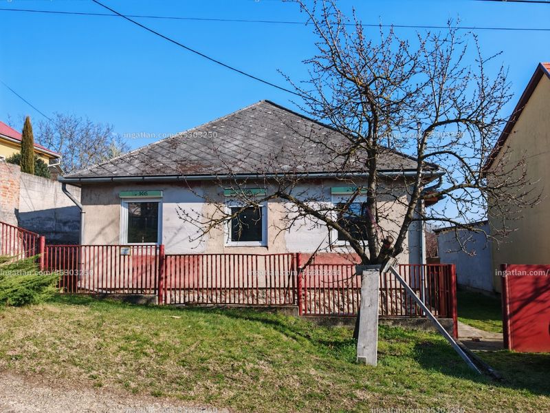 Listing photo