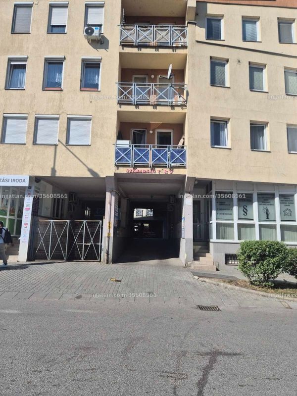Ingatlan kép