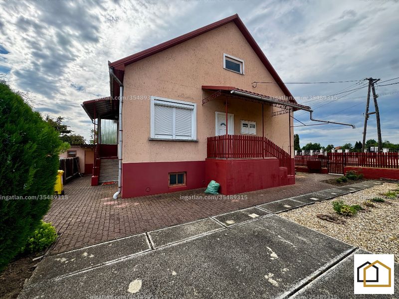 Listing photo