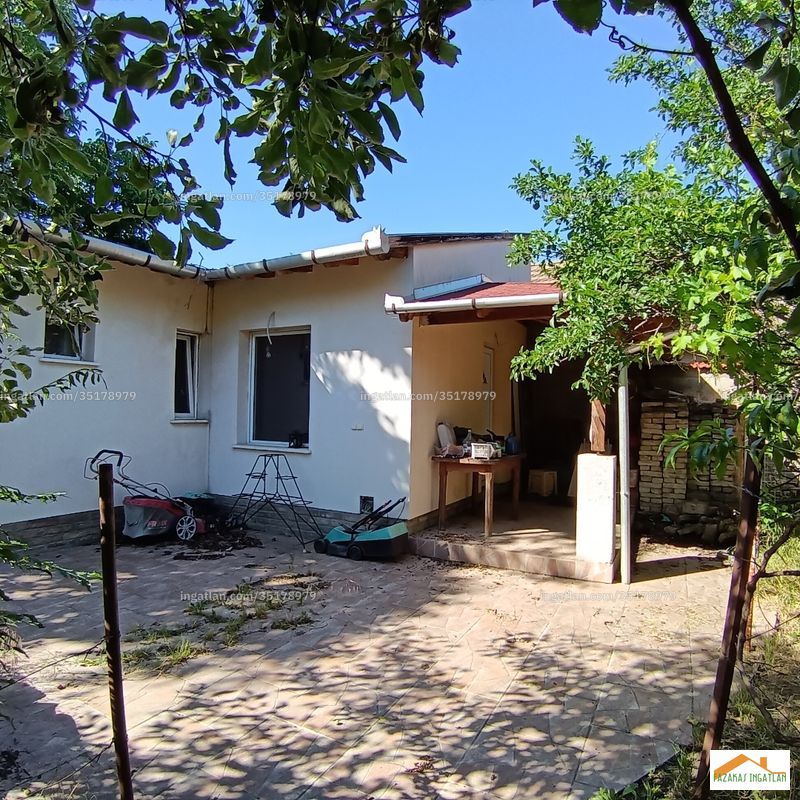 Listing photo