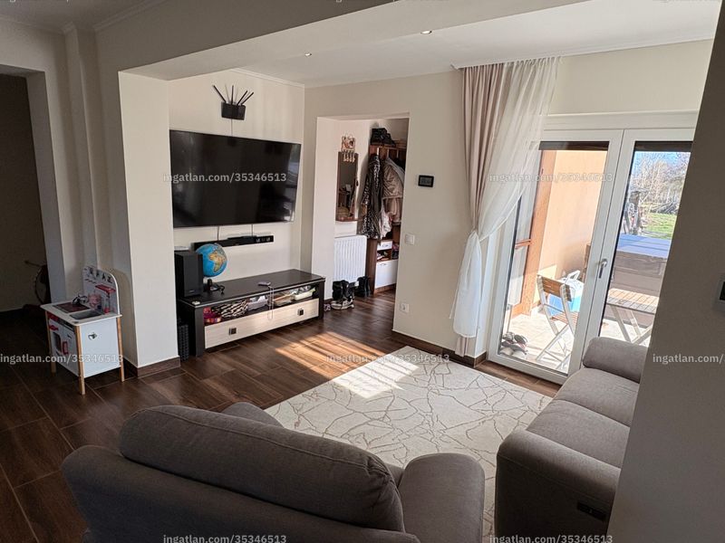 Hirdetés fotója