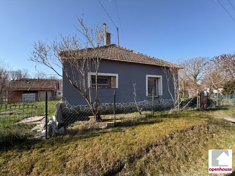 Listing photo