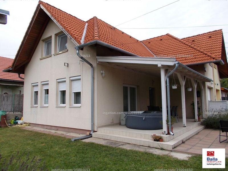 az épület kívülről