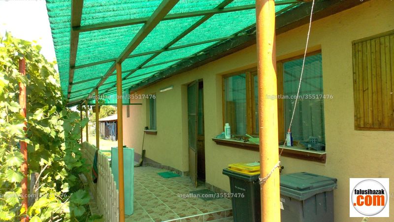 Listing photo