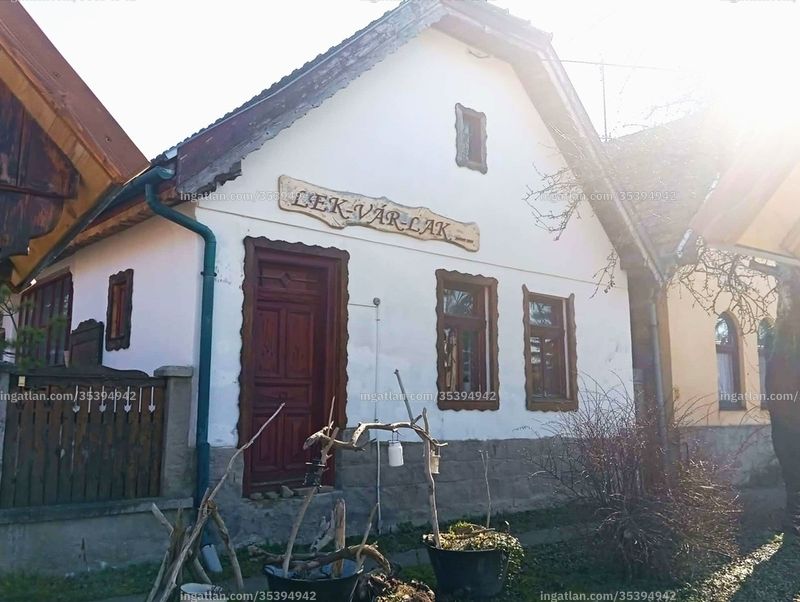Hirdetés fotója