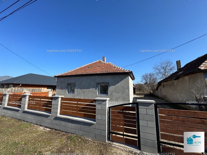 Listing photo