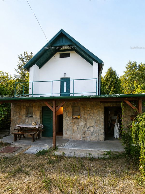 Listing photo