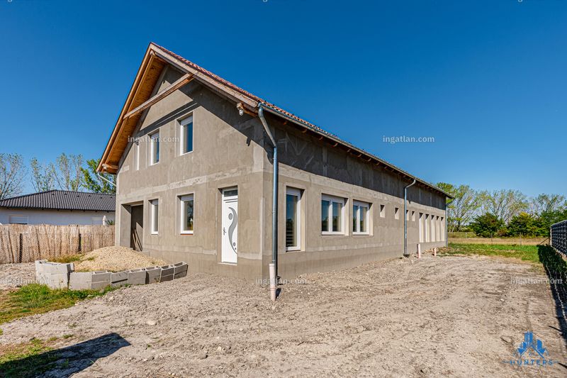 az épület kívülről