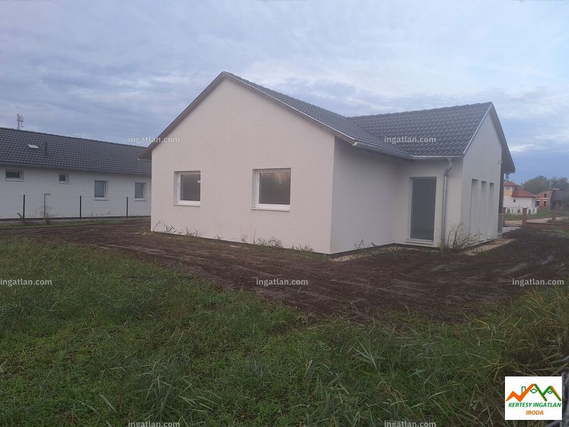 Listing photo