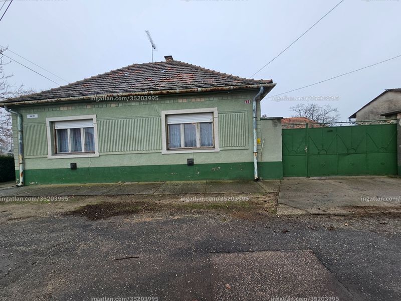 Listing photo