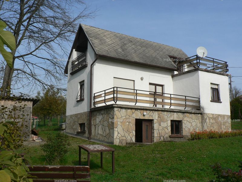 Hirdetés fotója