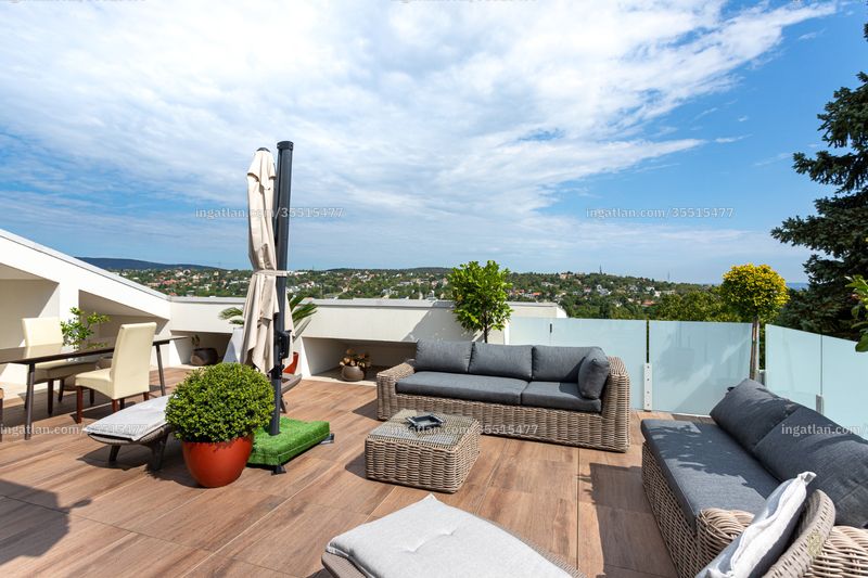 roof terrace